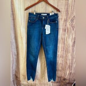 ZARA MIDRISE SKINNY JEANS. SIZE 6​